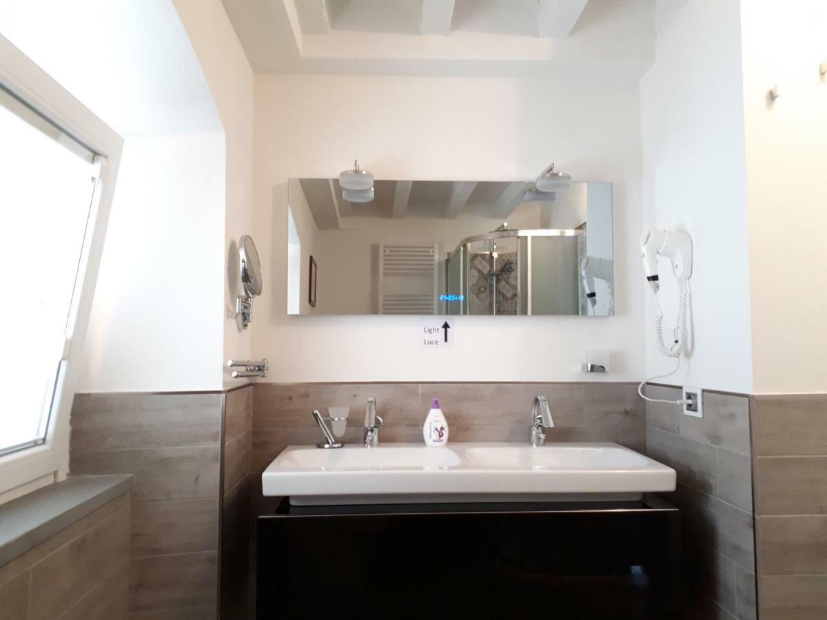 Casadina Villa Monte Isola Luaran gambar